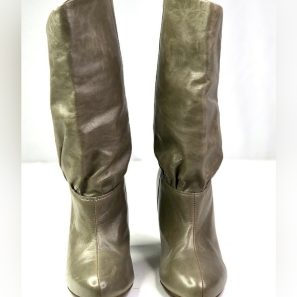 VNTG JEFFREY CAMPBELL IBIZA ENVY ANKLE BOOT W/MAGNETIC CLOSURE, WEAR UP OR DOWN - Picture 3 of 11